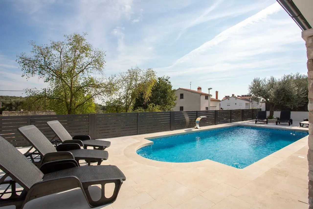 Villa Kata Pula